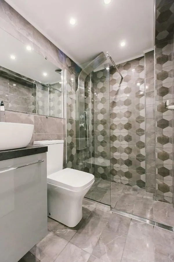 Modern Salon Apartment Thessaloniki