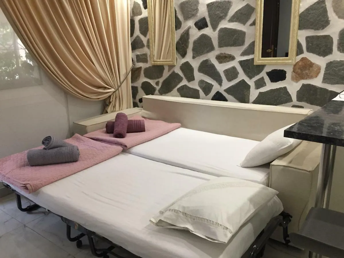 Modern Salon Apartment Thessaloniki