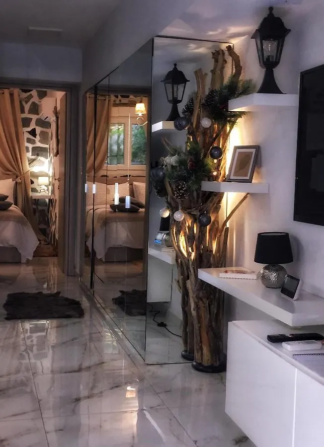 Modern Salon Apartment Thessaloniki Greece